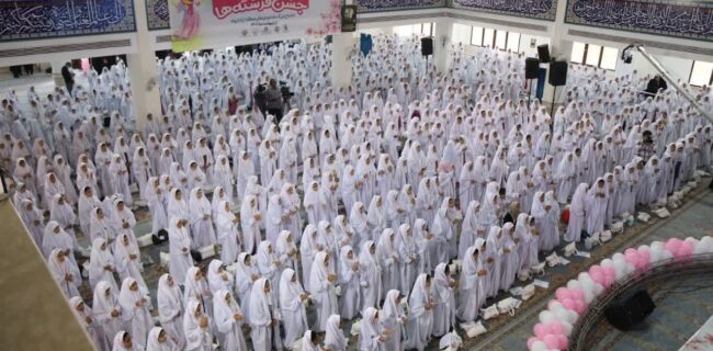 برگزاری جشن فرشته‌ها در روز تکلیف ۱۲۰۰ دختر اروندی